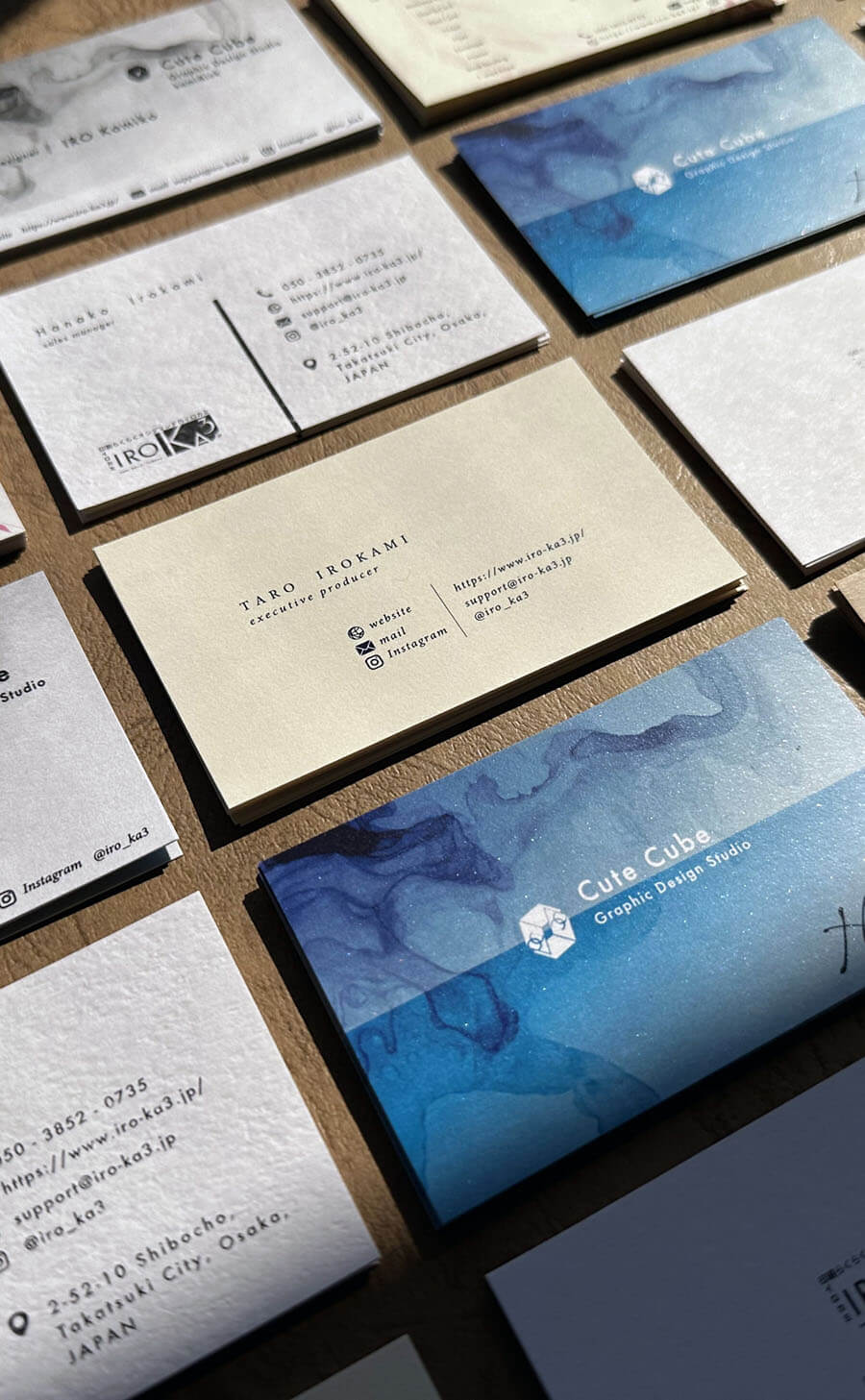あたらしい名刺はイロんなカミで | 名刺印刷は印刷らくらくオンデマンドの「IRO-Ka3.jp」におまかせください！